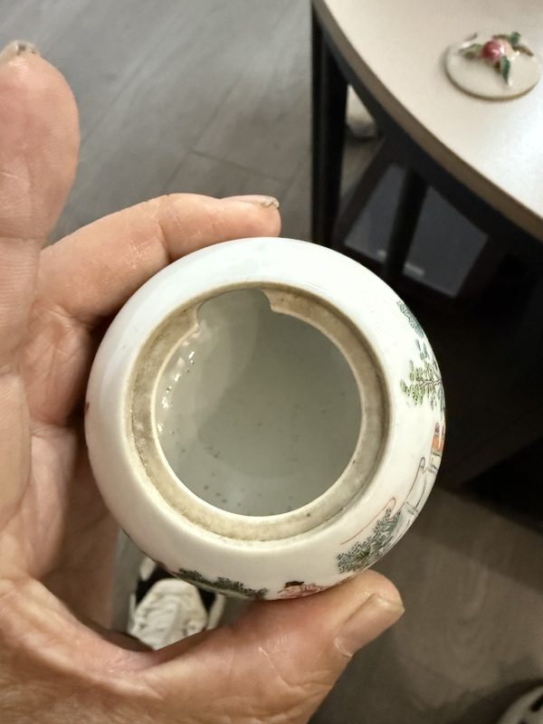 古玩陶瓷蓋罐拍賣，當(dāng)前價格18000元