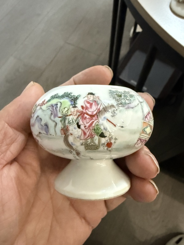古玩陶瓷蓋罐拍賣，當(dāng)前價格18000元