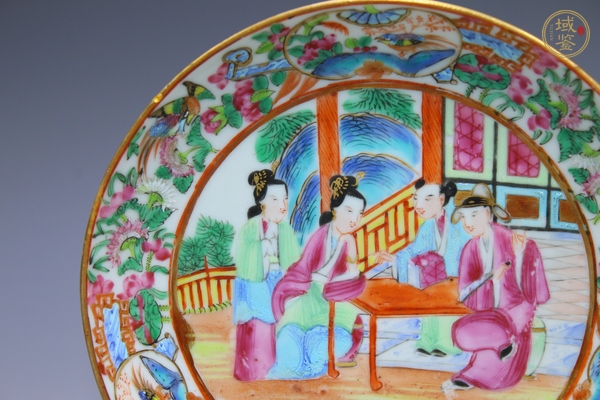 古玩陶瓷清晚期·花鳥紋開窗庭院人物故事紋廣彩盤真品鑒賞圖
