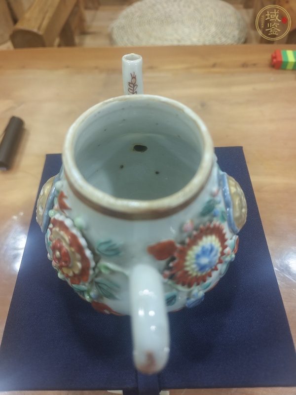 古玩陶瓷清雍正 粉彩花卉紋壺真品鑒賞圖