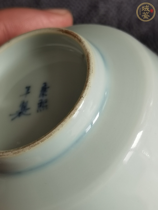 古玩陶瓷葡萄紋青花杯真品鑒賞圖