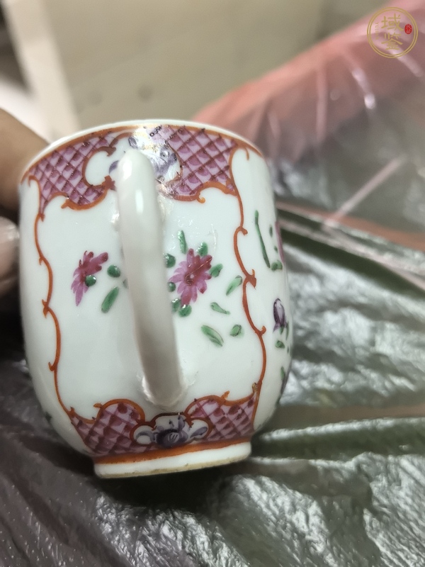 古玩陶瓷廣彩執(zhí)杯真品鑒賞圖