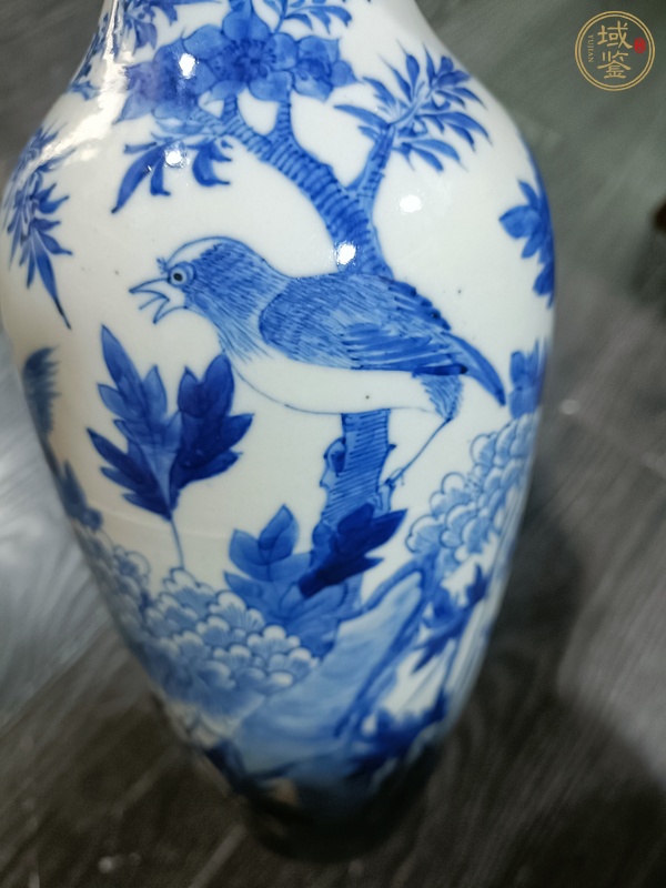 古玩陶瓷花鳥紋青花瓶真品鑒賞圖