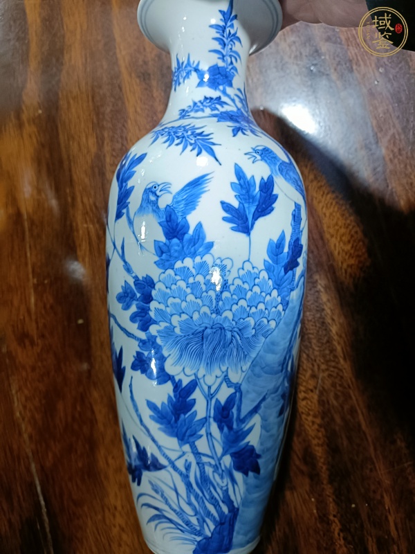 古玩花鳥(niǎo)紋青花瓶真品鑒賞圖