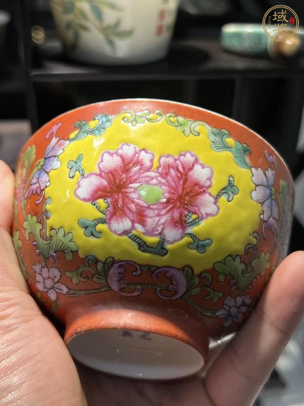 古玩陶瓷花卉紋小碗真品鑒賞圖