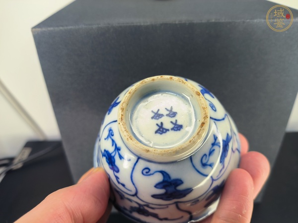 古玩陶瓷如意靈芝紋青花杯真品鑒賞圖