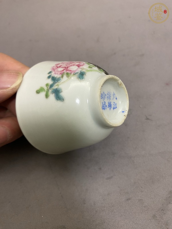 古玩陶瓷粉彩雉雞牡丹圖仰鐘杯真品鑒賞圖