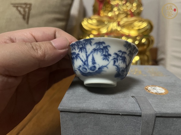 古玩陶瓷青花竹報(bào)平安圖茶杯真品鑒賞圖