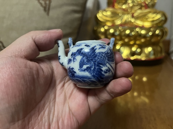 古玩轉(zhuǎn)賣光緒青花龍鳳紋茶壺拍賣，當(dāng)前價(jià)格398元