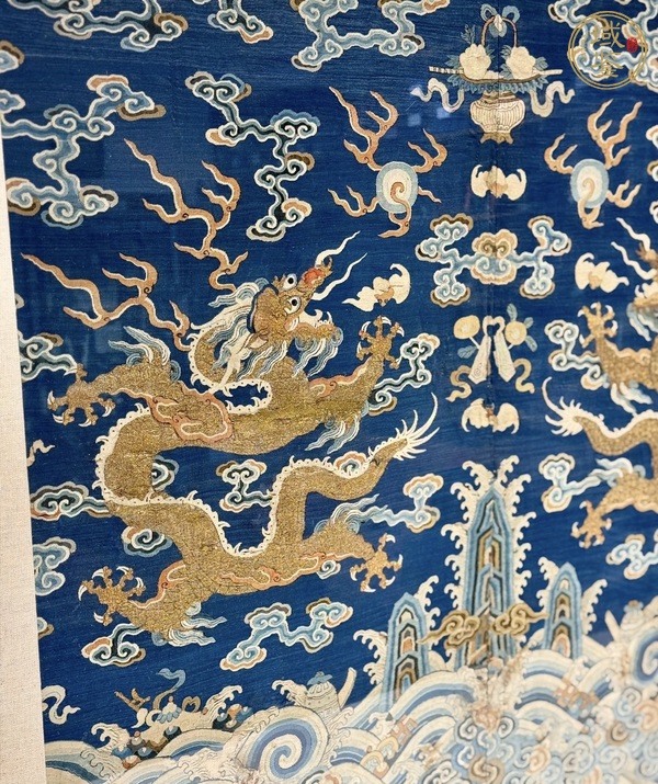 古玩雜項(xiàng)緙絲龍片真品鑒賞圖