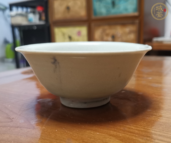 古玩陶瓷青花文字茶碗真品鑒賞圖