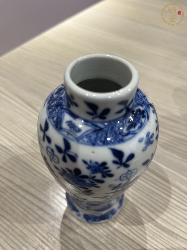 古玩陶瓷青花花卉紋雞腿瓶真品鑒賞圖