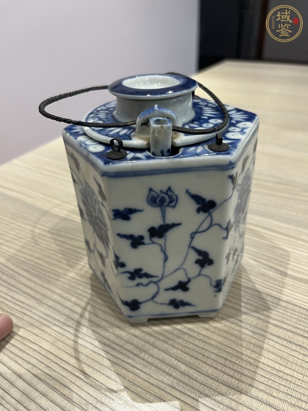 古玩陶瓷青花纏枝花卉紋玲瓏瓷溫酒器真品鑒賞圖