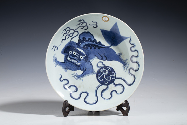 古玩陶瓷清乾隆·青花獅子繡球紋盤拍賣,當前價格9408元