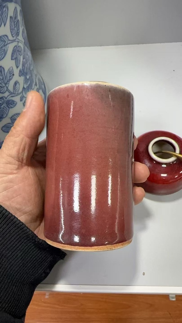 古玩陶瓷清霽紅筆筒拍賣，當前價格10000元