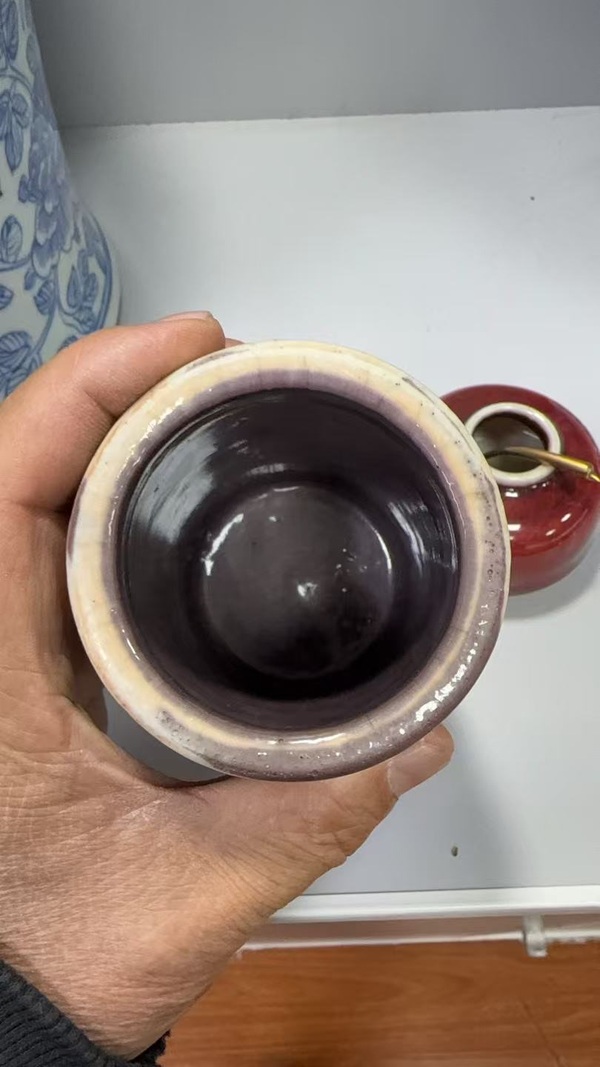 古玩陶瓷清霽紅筆筒拍賣，當前價格10000元
