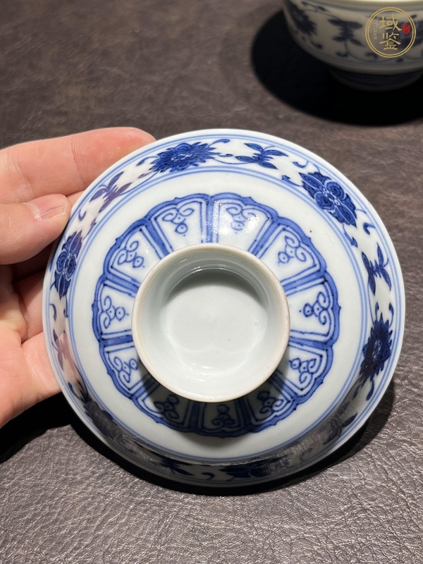 古玩陶瓷青花花卉蓋碗真品鑒賞圖