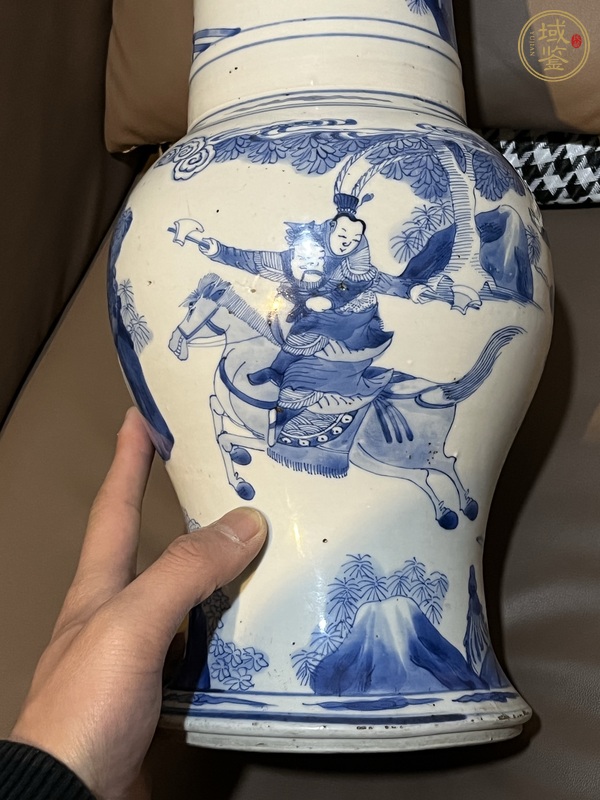 古玩陶瓷青花人物鳳尾尊真品鑒賞圖