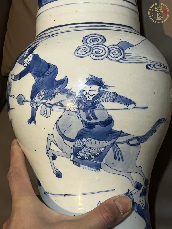 古玩陶瓷青花人物鳳尾尊真品鑒賞圖