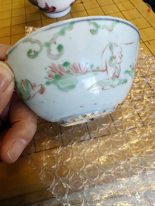 古玩陶瓷青花紅綠彩小碗真品鑒賞圖