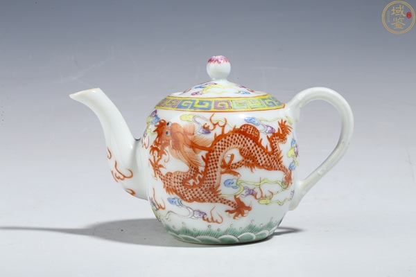 古玩陶瓷(保真卡)粉彩龍鳳呈祥紋壺拍賣,當前價格1300元