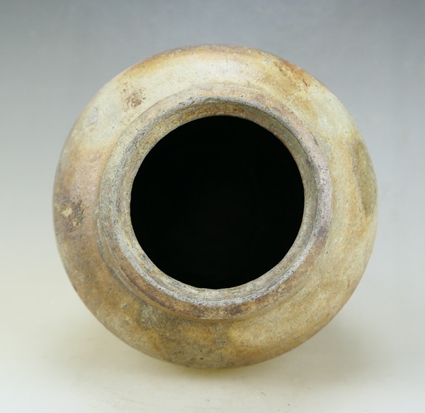 古玩陶瓷名窯:隋唐壽州窯黃釉罐拍賣(mài)，當(dāng)前價(jià)格41元