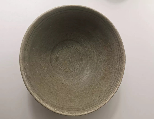 古玩陶瓷宋元龍泉窯青釉碗拍賣,當前價格3000元