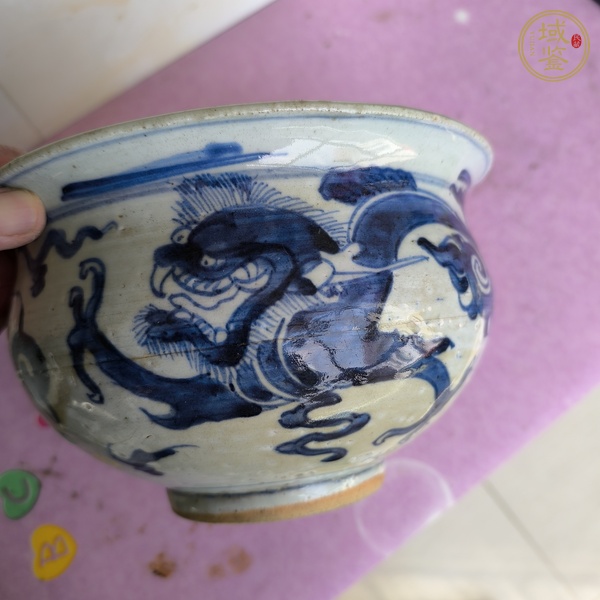 古玩陶瓷青花趕珠龍紋香爐真品鑒賞圖