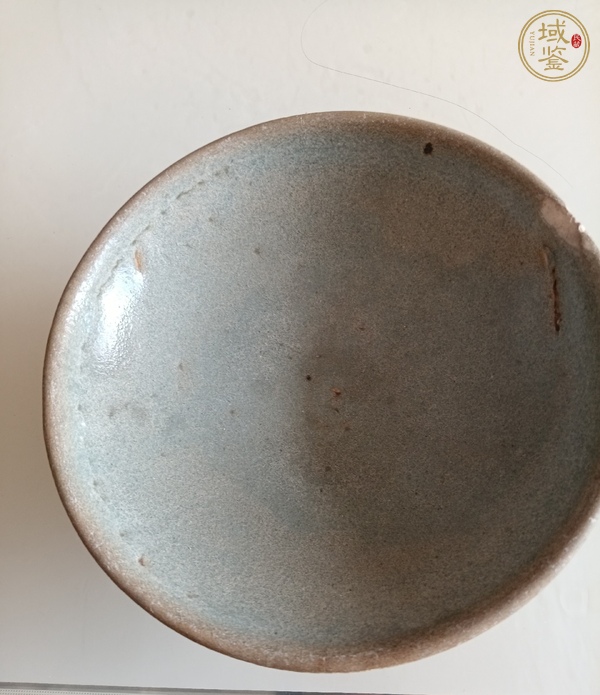 古玩陶瓷鈞窯天藍(lán)釉茶碗真品鑒賞圖