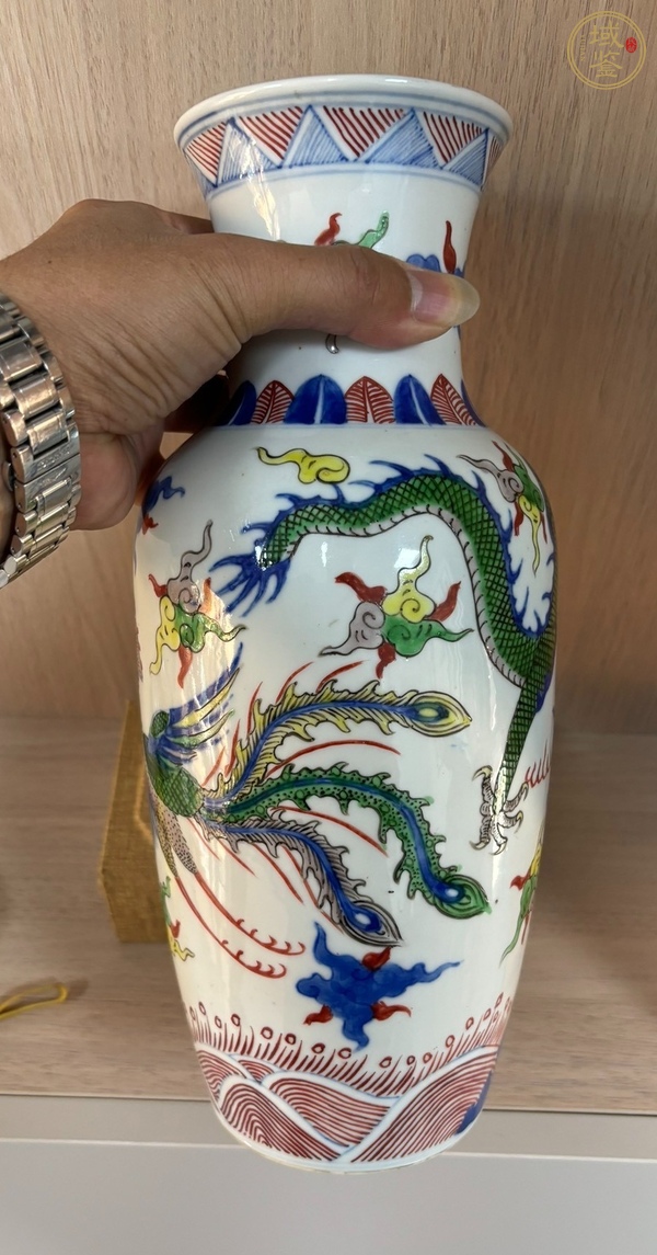 古玩陶瓷青花五彩瓶真品鑒賞圖