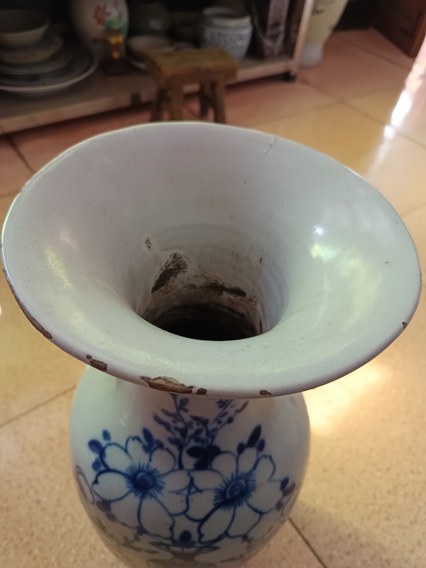 古玩陶瓷青花雙耳瓶拍賣(mài)，當(dāng)前價(jià)格460元