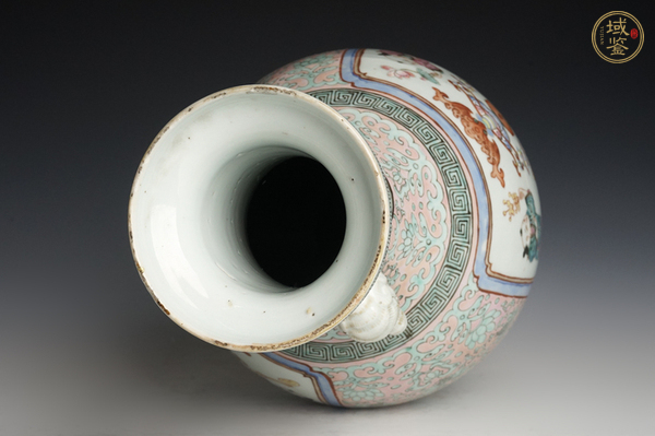 古玩陶瓷晚清·粉彩開窗福慶有余紋象耳瓶真品鑒賞圖