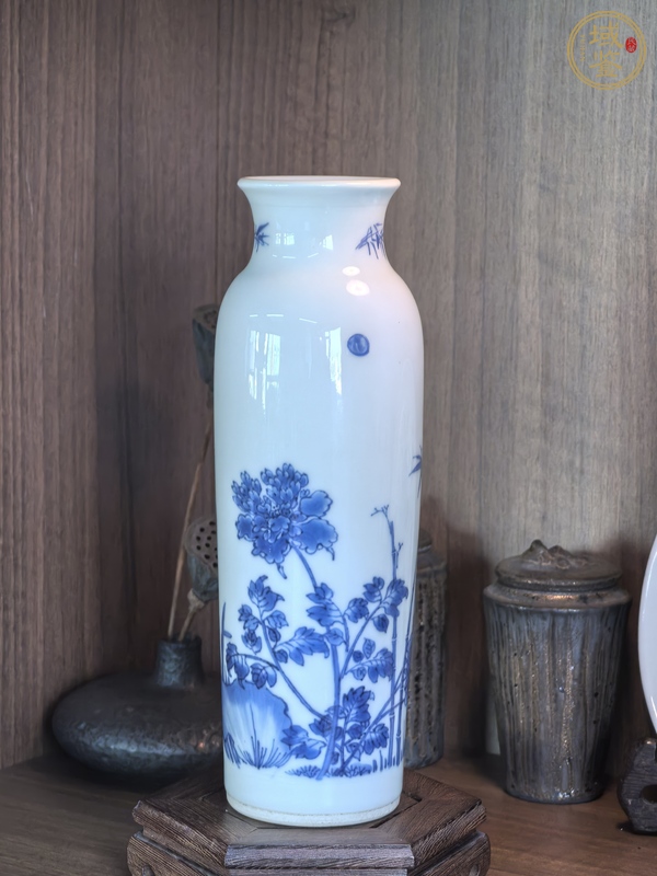 古玩陶瓷青花花鳥紋筒瓶，疑似修真品鑒賞圖