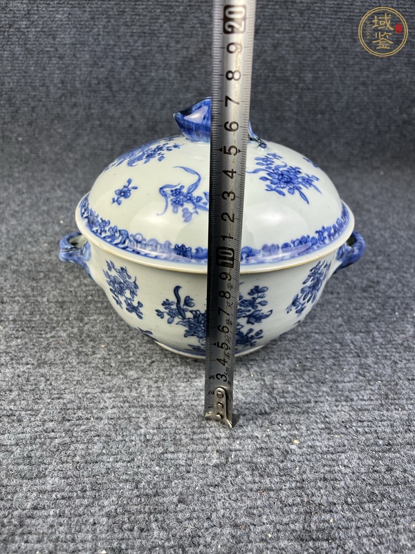 古玩陶瓷青花花卉紋大蓋鍋真品鑒賞圖