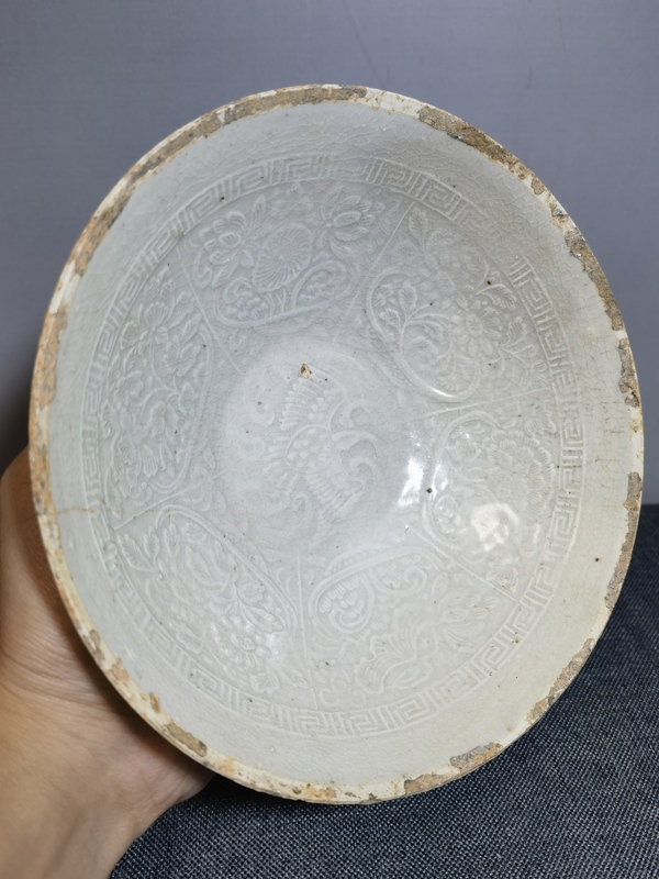 古玩陶瓷【精品】南宋青白釉花卉紋面包碗拍賣，當(dāng)前價(jià)格0元