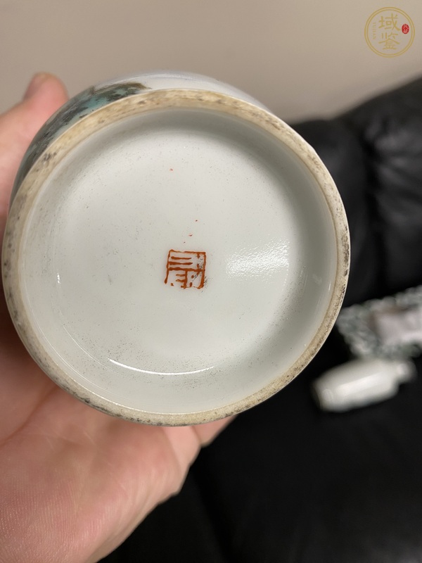 古玩陶瓷淺絳彩山水紋棒槌瓶真品鑒賞圖