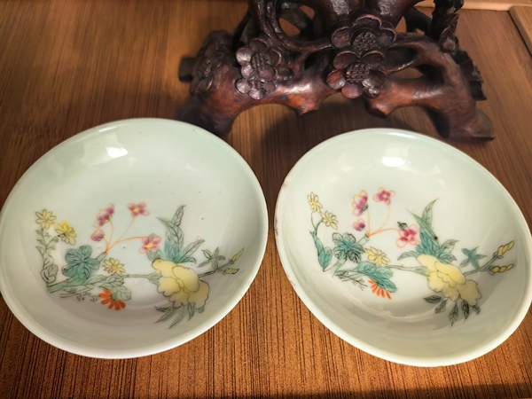 古玩陶瓷粉彩虞美人花卉紋碟拍賣,當前價格2800元