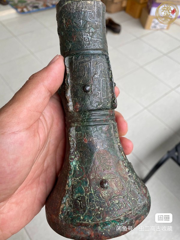 古玩銅器青銅花觚底部真品鑒賞圖