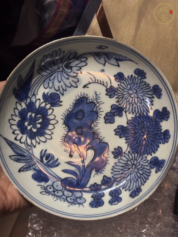 古玩陶瓷青花洞石花卉紋盤真品鑒賞圖