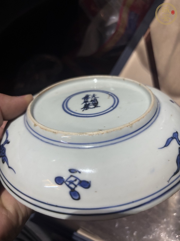 古玩陶瓷青花洞石花卉紋盤真品鑒賞圖