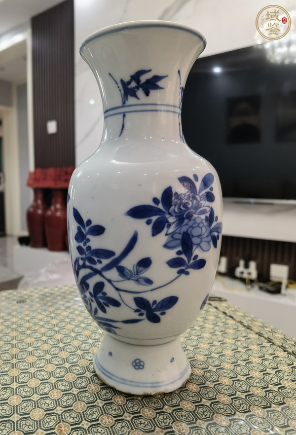 古玩陶瓷青花洞石花卉紋撇口瓶，注意品相真品鑒賞圖