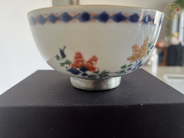 古玩陶瓷青花五彩花卉茶碗真品鑒賞圖