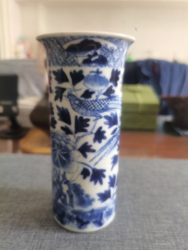 古玩陶瓷青花花鳥紋桶瓶拍賣，當(dāng)前價(jià)格3500元