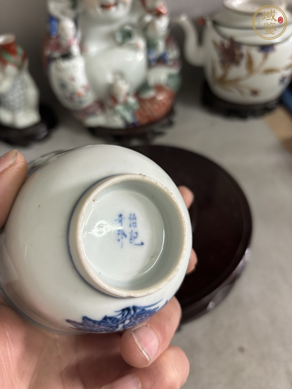 古玩陶瓷青花花卉詩文仰鐘杯真品鑒賞圖