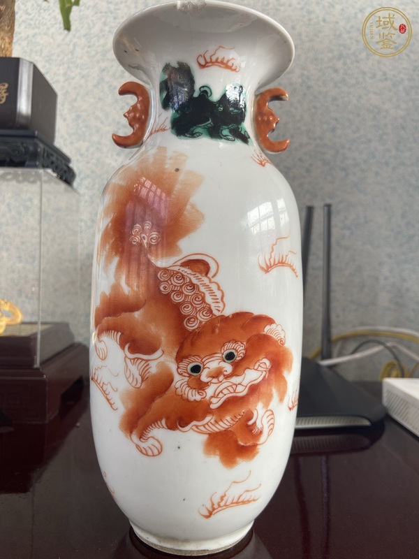 古玩獅紋雙福耳瓶真品鑒賞圖