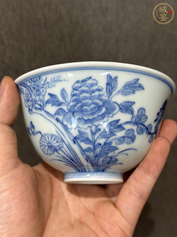 古玩陶瓷青花淡描花卉紋茶碗真品鑒賞圖