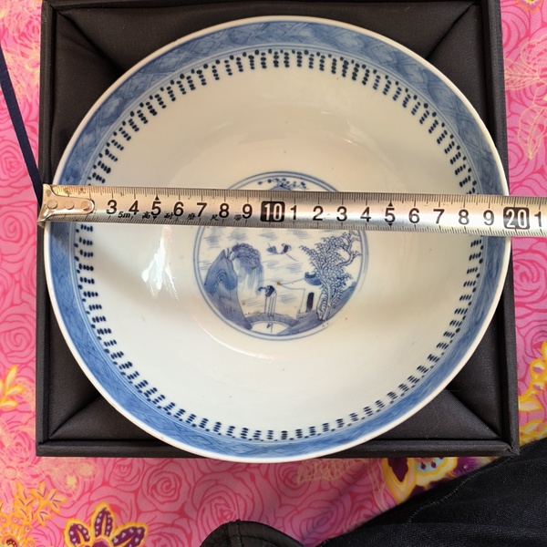 古玩陶瓷青花山水紋碗拍賣,當前價格2800元