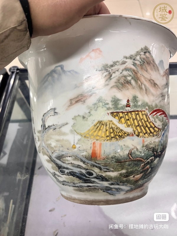 古玩陶瓷山水紋花盆真品鑒賞圖