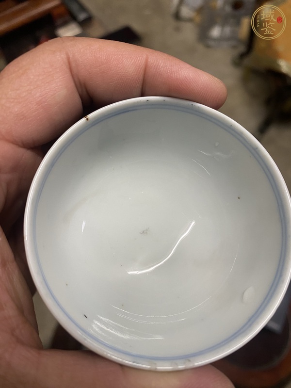 古玩陶瓷山水紋青花杯真品鑒賞圖