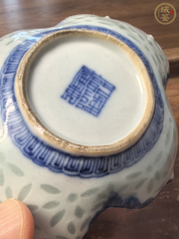 古玩陶瓷乾隆青花玲瓏瓷茶船真品鑒賞圖